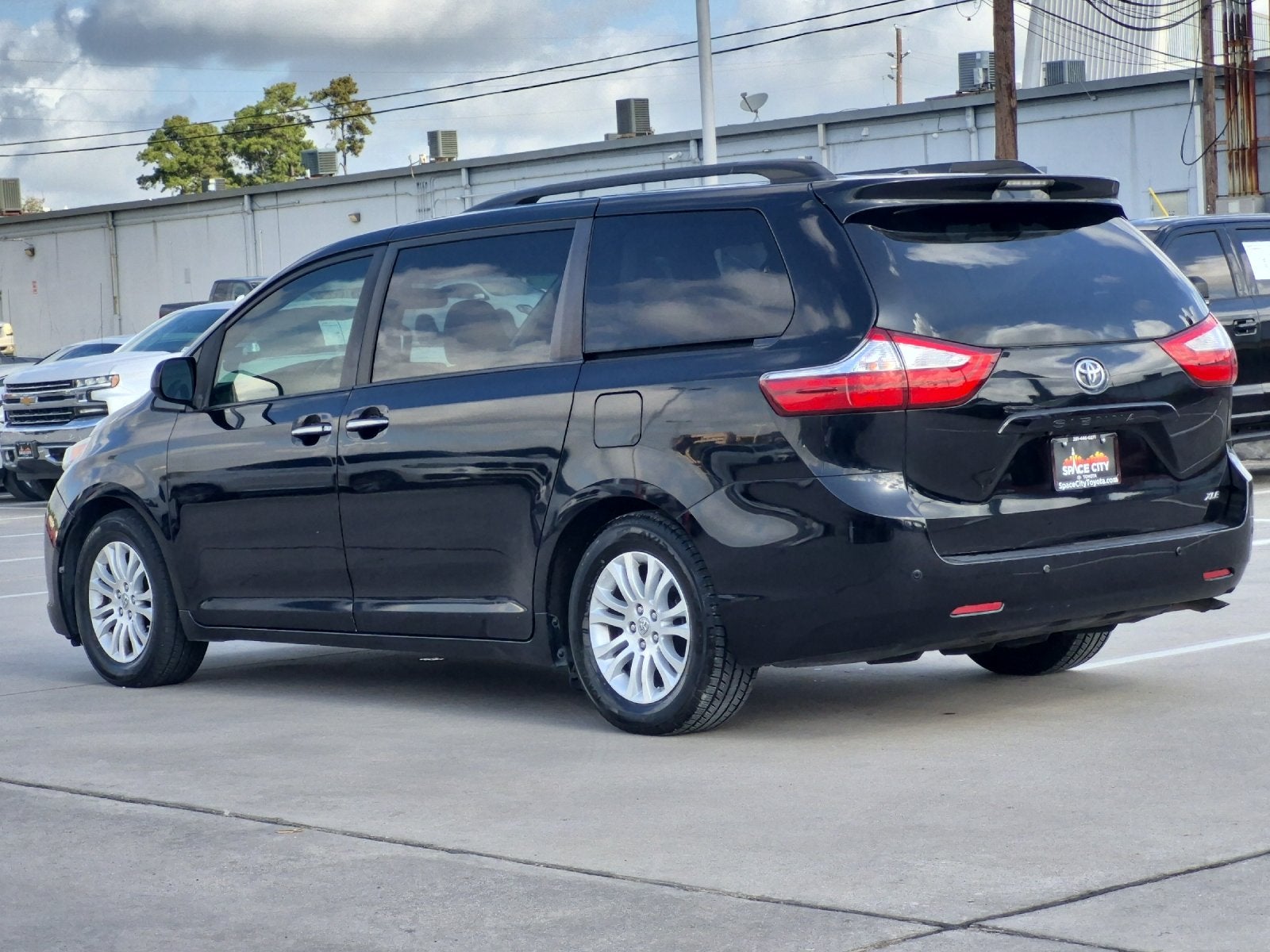 2015 Toyota SIENNA XLE 3.5L XLE 8 Passenger