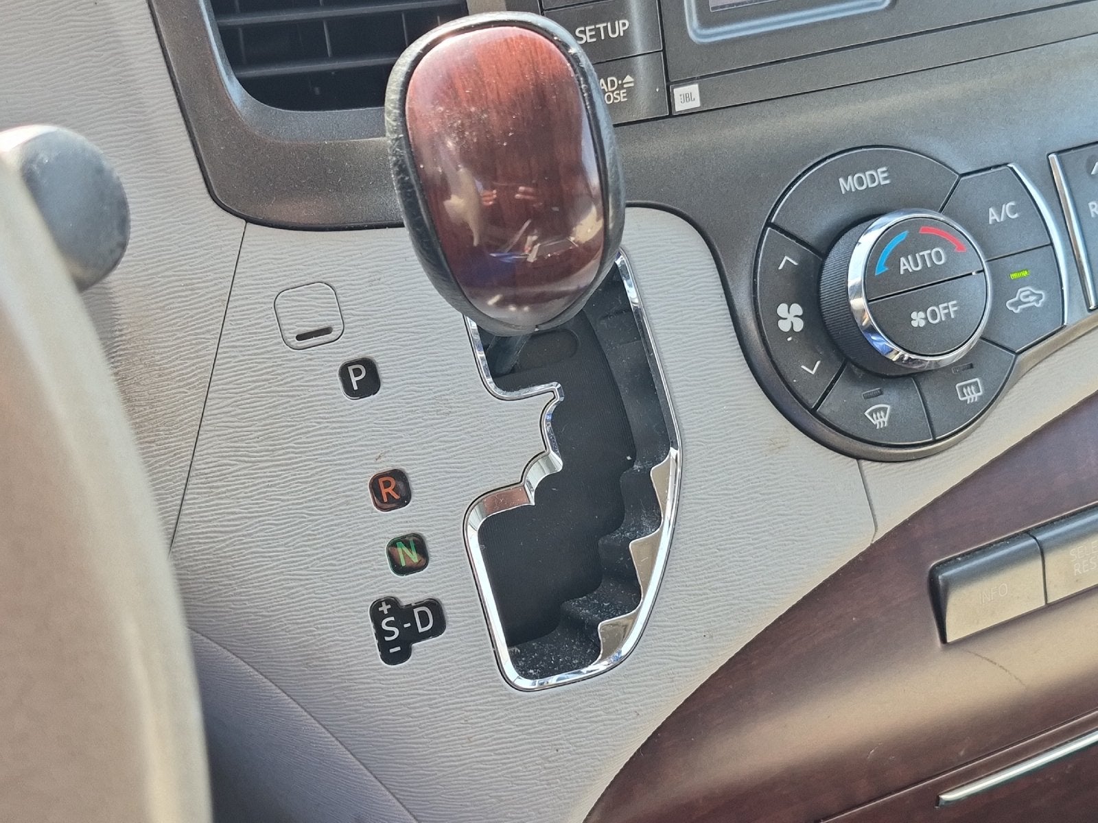 2014 Toyota SIENNA LTD 3.5L Limited 7 Passenger
