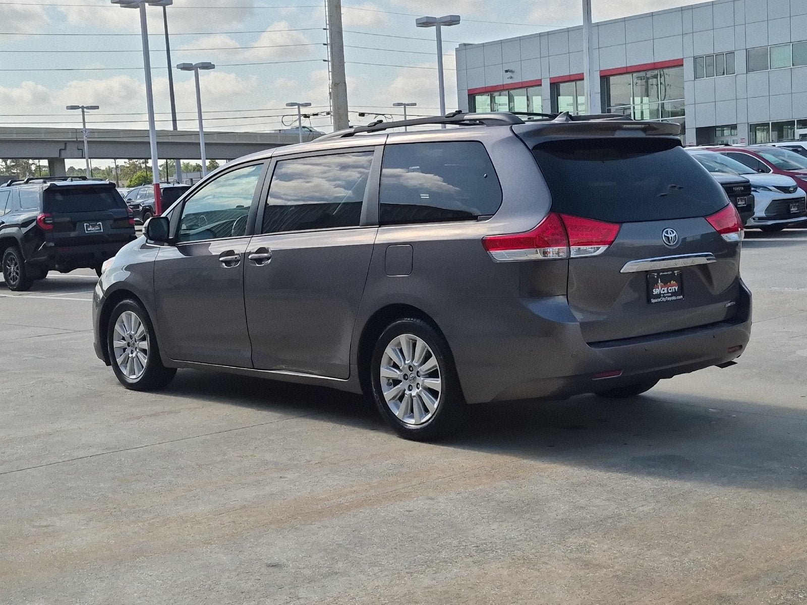 2014 Toyota SIENNA LTD 3.5L Limited 7 Passenger