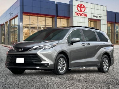 2026 Toyota Sienna XLE 8 Passenger