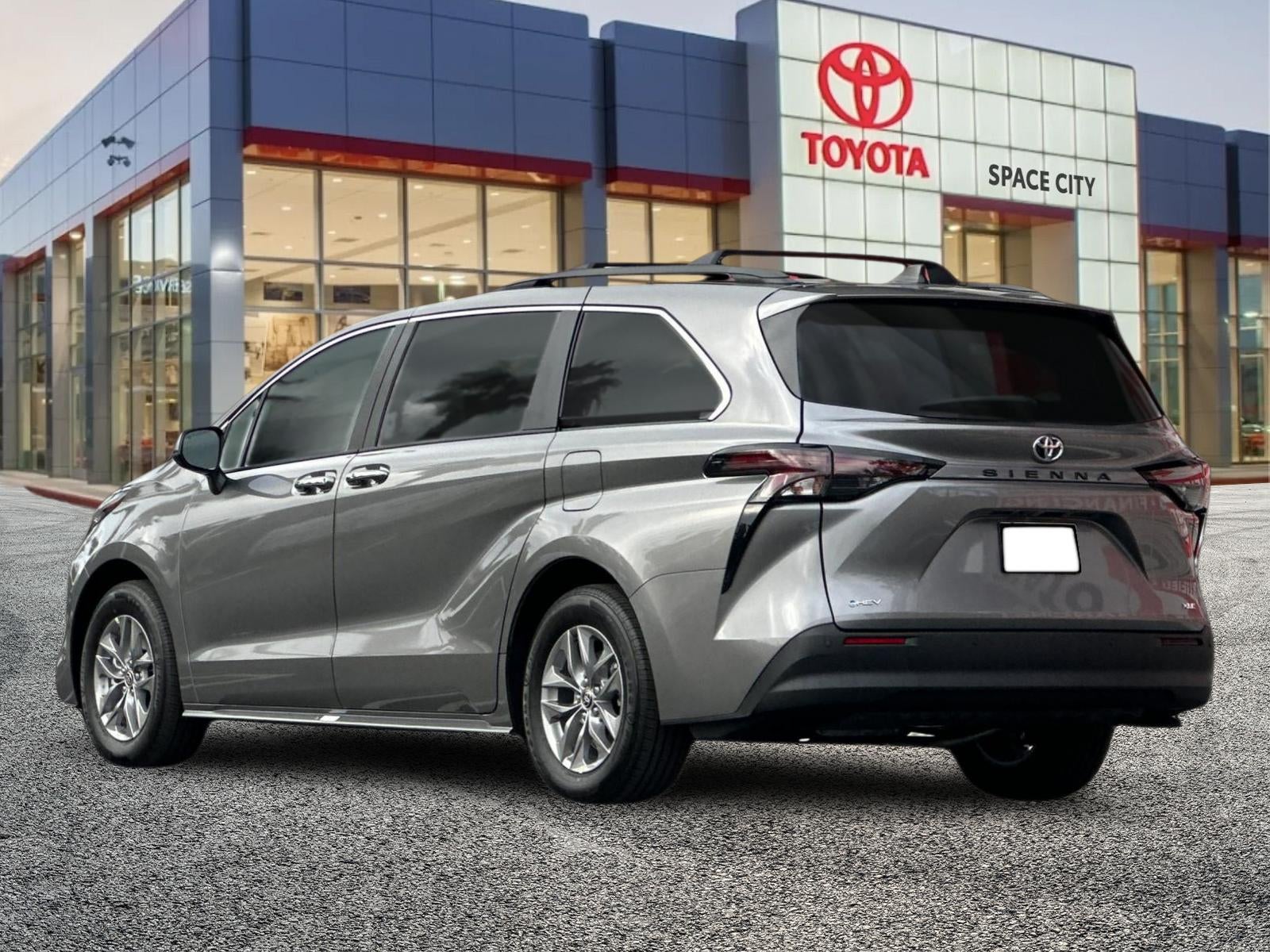 2026 Toyota Sienna XLE 8 Passenger