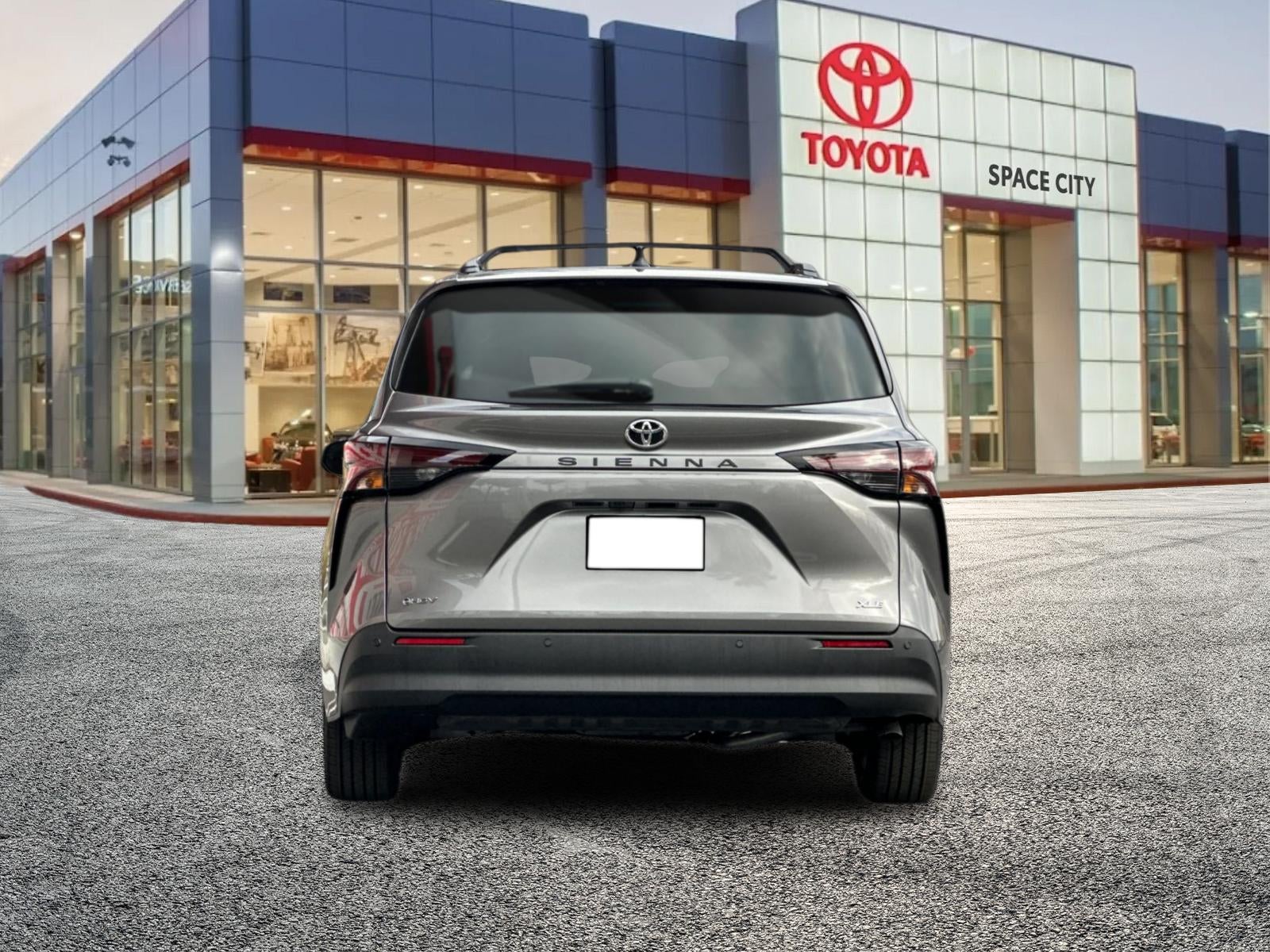 2026 Toyota Sienna XLE 8 Passenger
