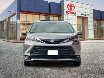 2026 Toyota Sienna XLE 8 Passenger