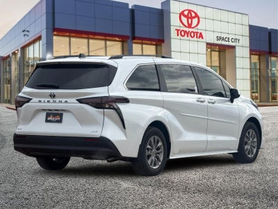 2026 Toyota Sienna XLE 8 Passenger