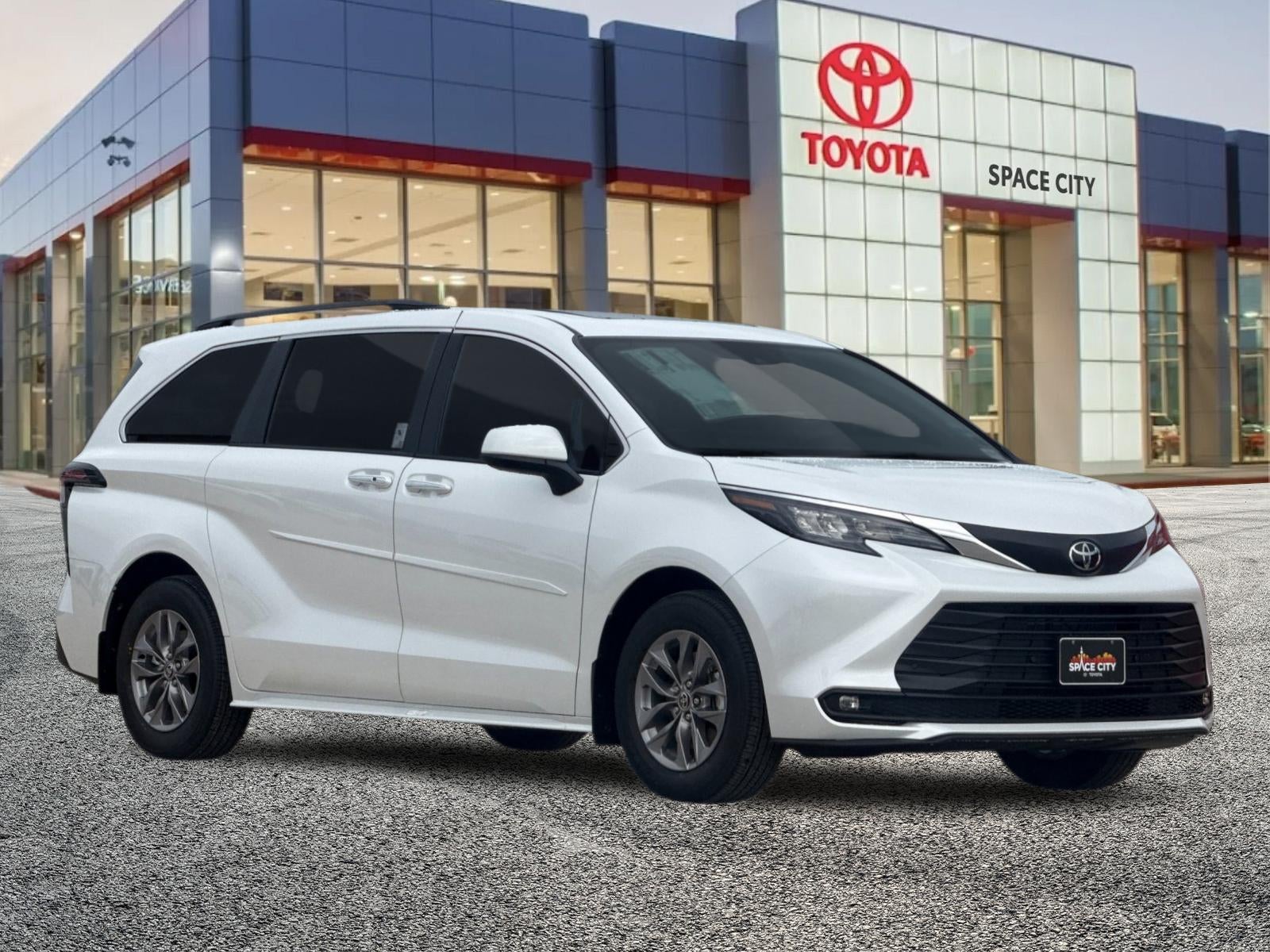 2026 Toyota Sienna XLE 8 Passenger