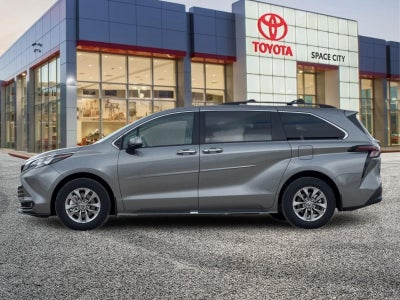 2026 Toyota Sienna XLE