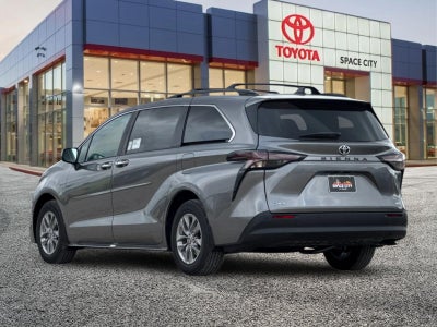 2026 Toyota Sienna XLE