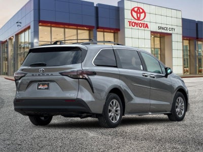 2026 Toyota Sienna XLE