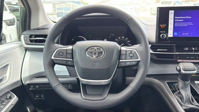 2026 Toyota Sienna XLE 8 Passenger