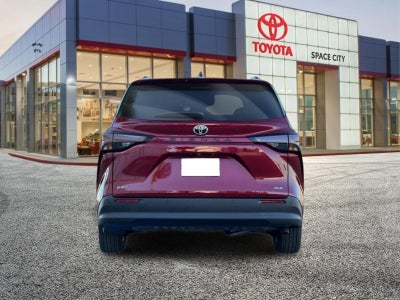 2026 Toyota Sienna XLE