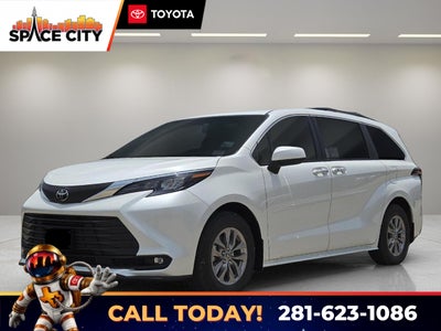2026 Toyota Sienna XLE 8 Passenger