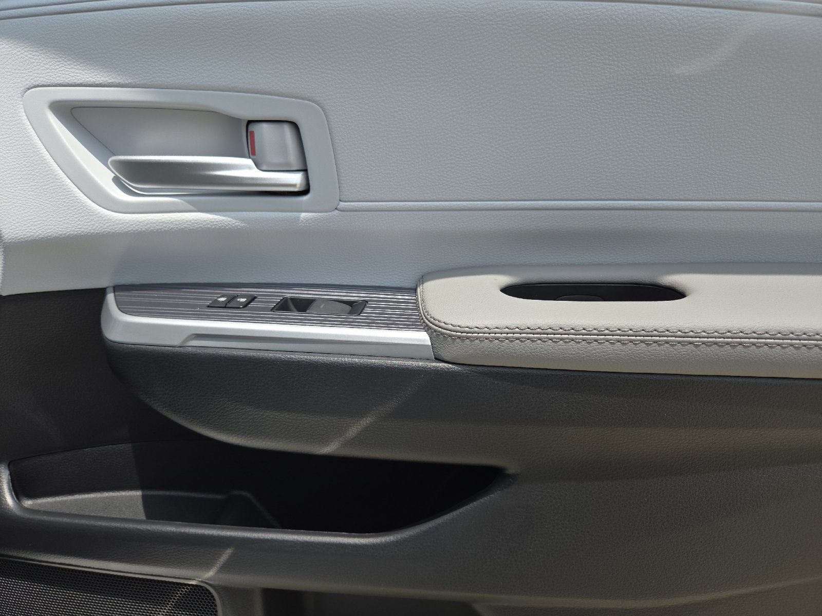 2026 Toyota Sienna XLE 8 Passenger