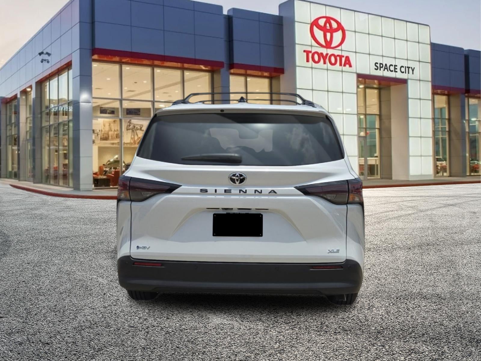 2026 Toyota Sienna XLE 8 Passenger