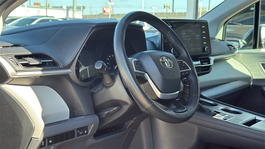 2024 Toyota SIENNA XLE XLE 7 Passenger