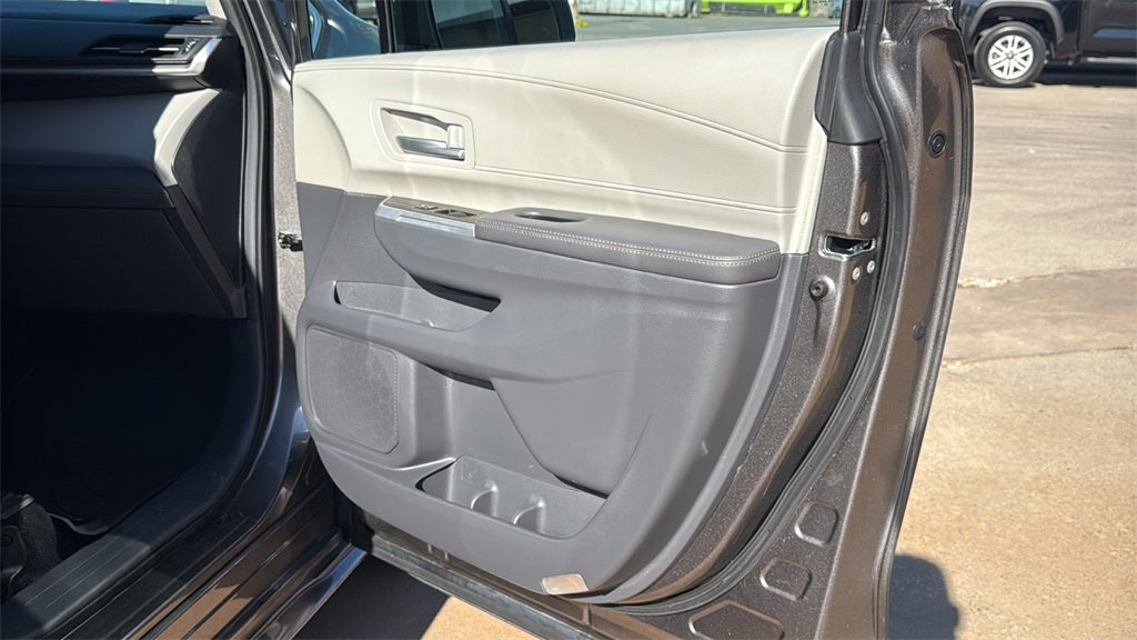 2024 Toyota SIENNA XLE XLE 7 Passenger
