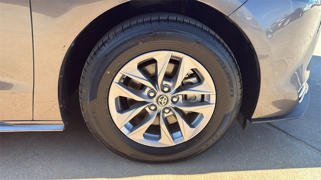 2024 Toyota SIENNA XLE XLE 7 Passenger