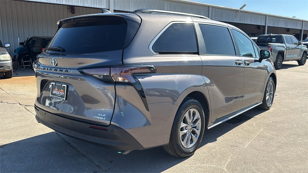 2024 Toyota SIENNA XLE XLE 7 Passenger