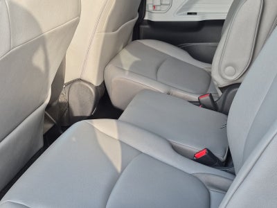 2026 Toyota Sienna XLE 8 Passenger