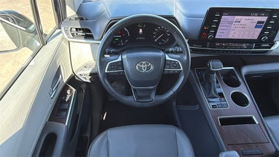 2023 Toyota SIENNA XLE XLE 8 Passenger