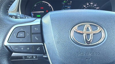 2023 Toyota SIENNA XLE XLE 8 Passenger