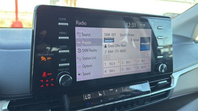 2023 Toyota SIENNA XLE XLE 8 Passenger