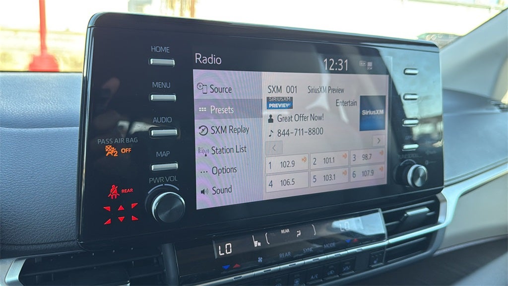 2023 Toyota SIENNA XLE XLE 8 Passenger