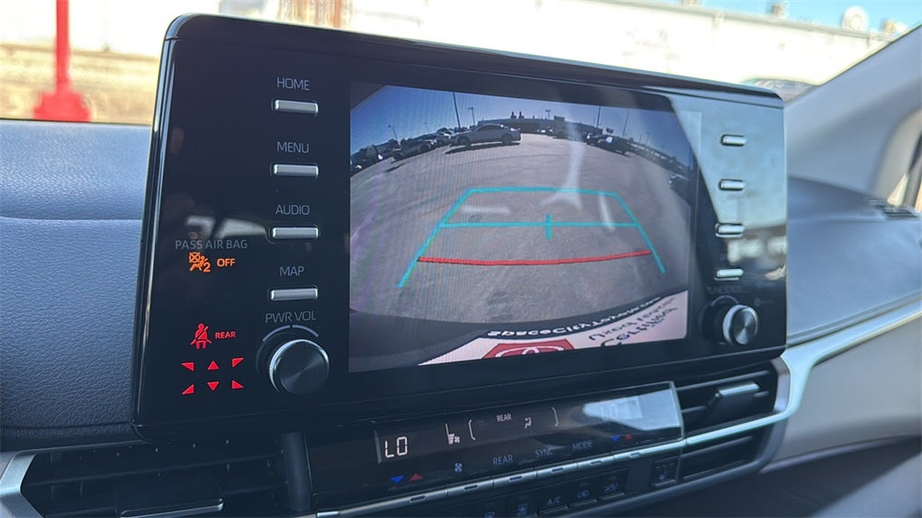 2023 Toyota SIENNA XLE XLE 8 Passenger