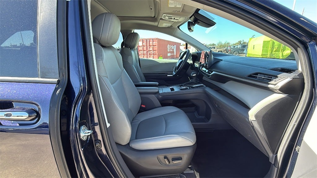 2023 Toyota SIENNA XLE XLE 8 Passenger
