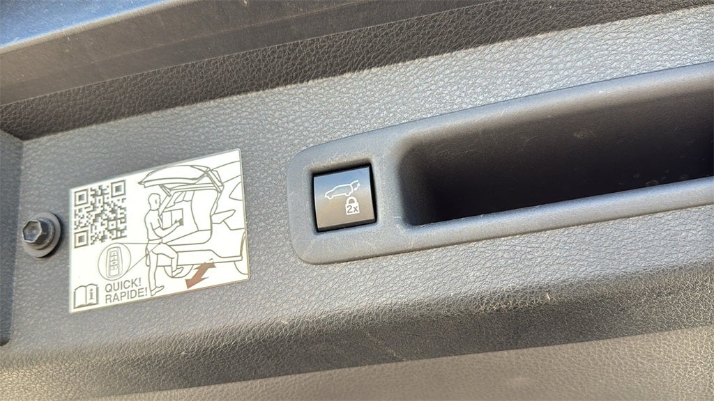 2023 Toyota SIENNA XLE XLE 8 Passenger