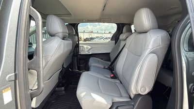 2026 Toyota Sienna XLE 8 Passenger