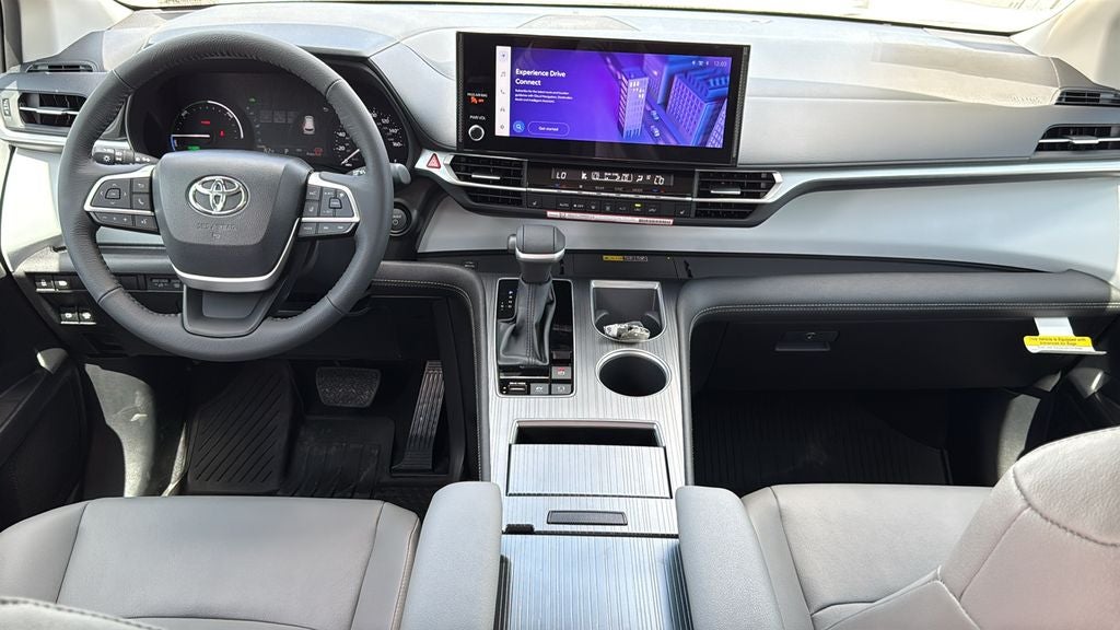 2026 Toyota Sienna XLE 8 Passenger