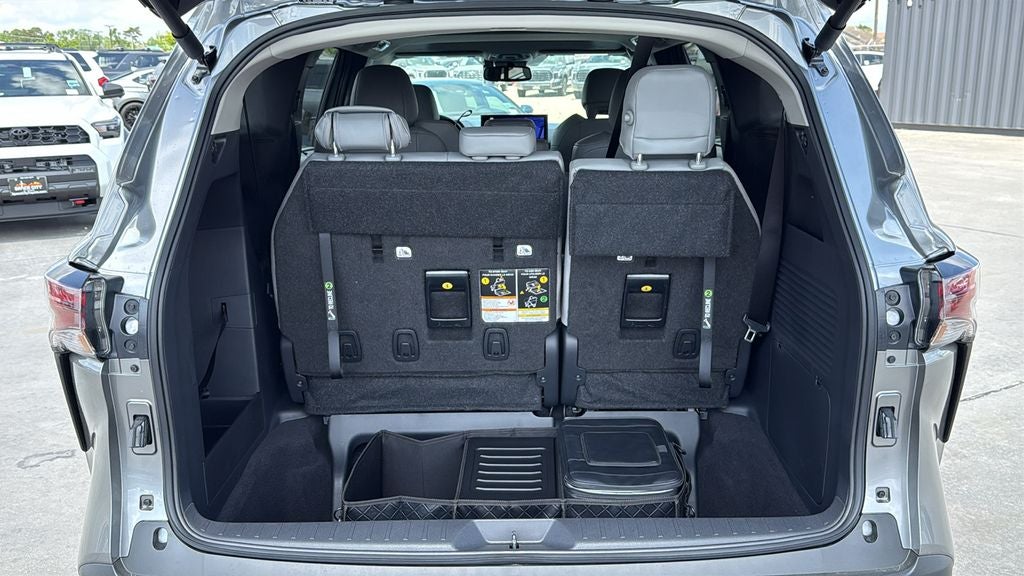 2026 Toyota Sienna XLE 8 Passenger