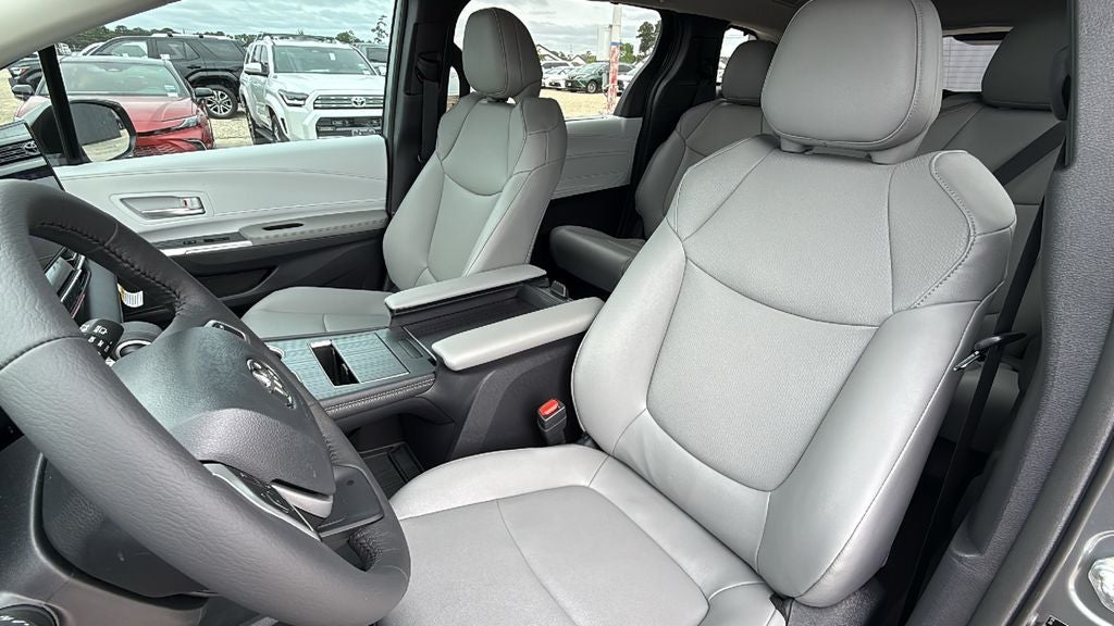 2026 Toyota Sienna XLE 8 Passenger