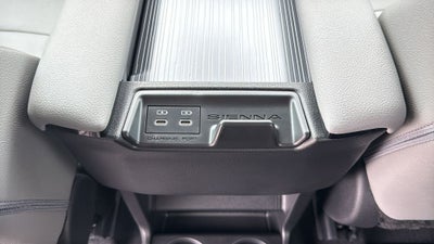 2026 Toyota Sienna XLE 8 Passenger