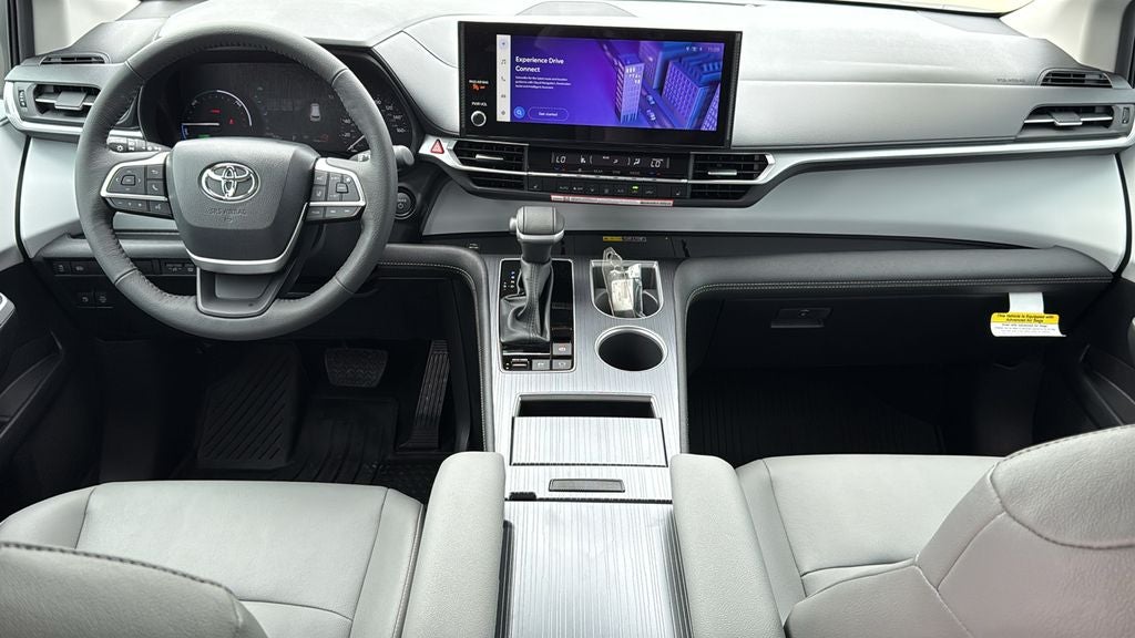 2026 Toyota Sienna XLE 8 Passenger
