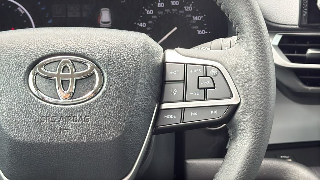 2026 Toyota Sienna XLE 8 Passenger