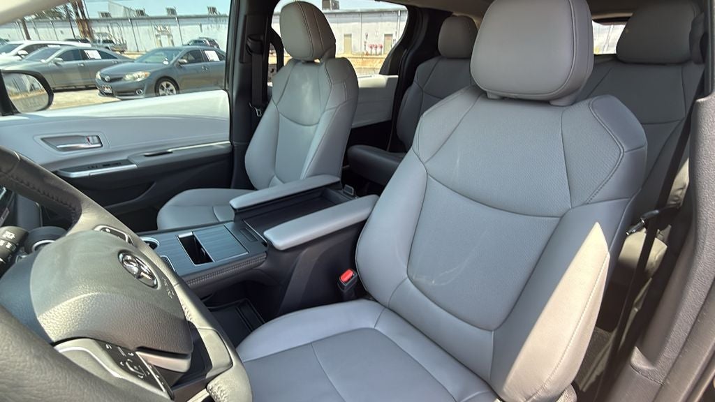 2026 Toyota Sienna XLE 8 Passenger