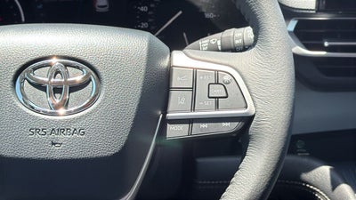 2026 Toyota Sienna XLE 8 Passenger