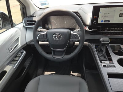 2026 Toyota Sienna XLE