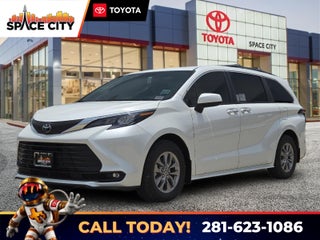 2026 Toyota Sienna XLE 8 Passenger