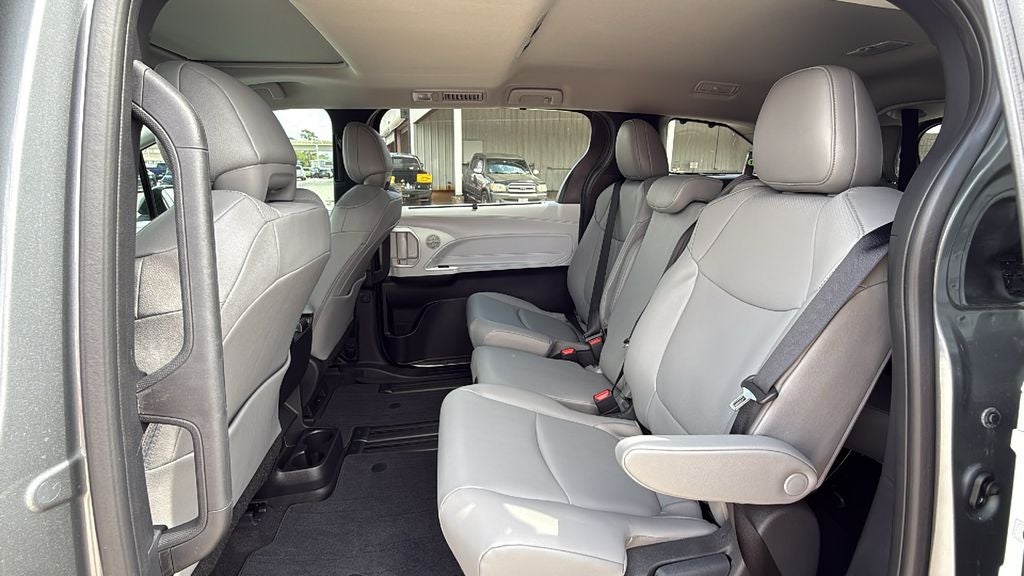 2026 Toyota Sienna XLE 8 Passenger