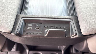 2026 Toyota Sienna XLE 8 Passenger