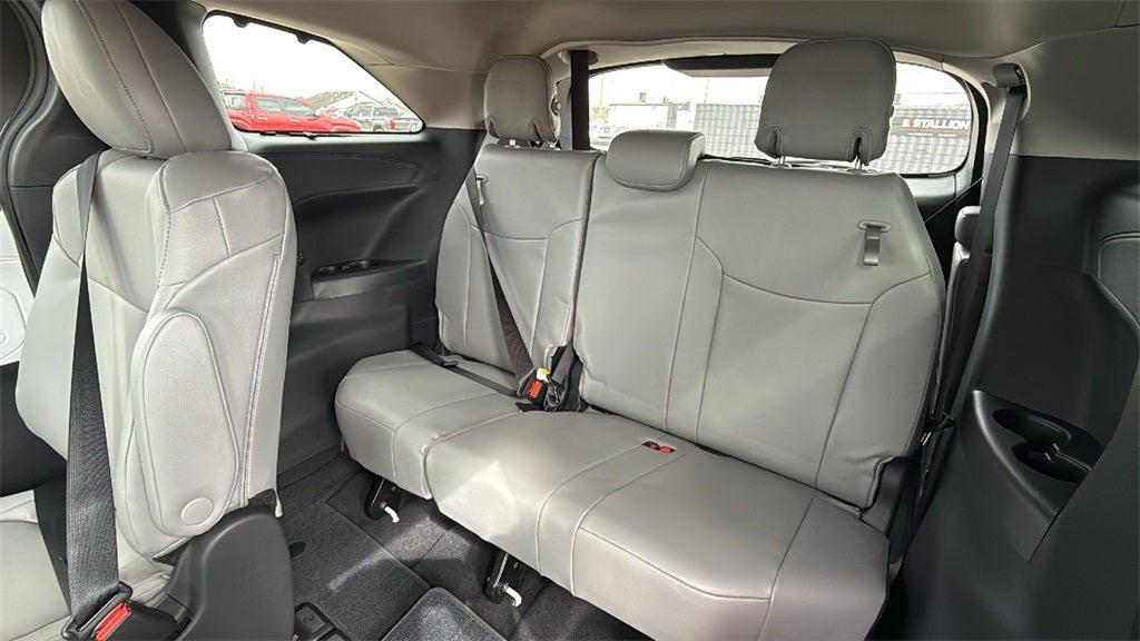 2026 Toyota Sienna XLE 8 Passenger