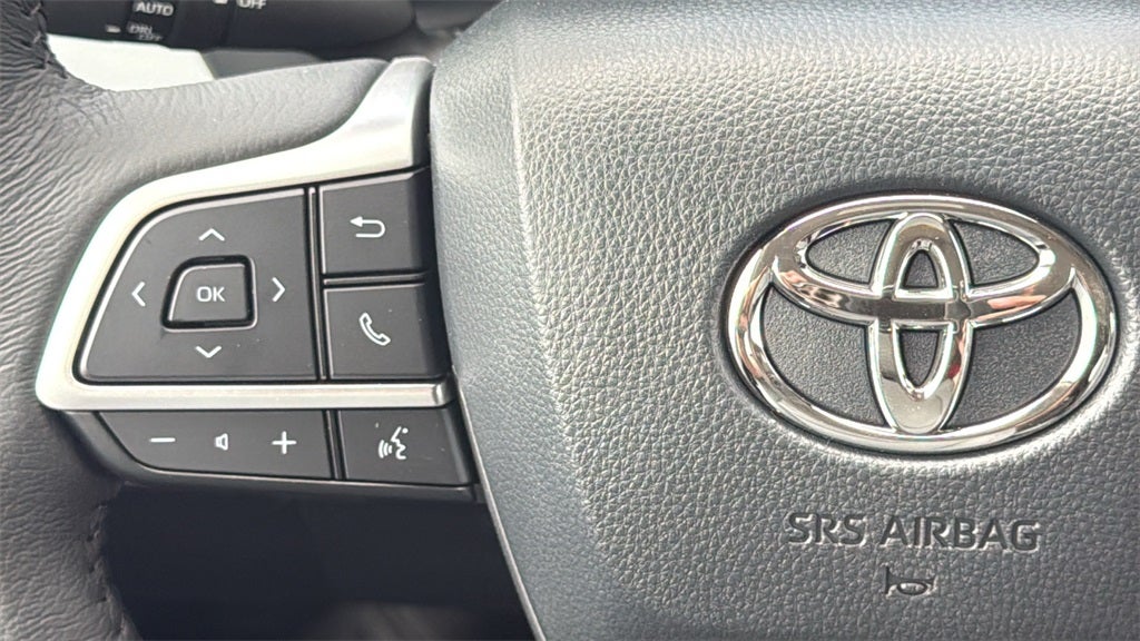 2026 Toyota Sienna XLE 8 Passenger