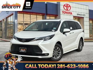 2026 Toyota Sienna XLE 8 Passenger