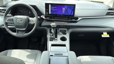 2026 Toyota Sienna XLE 8 Passenger