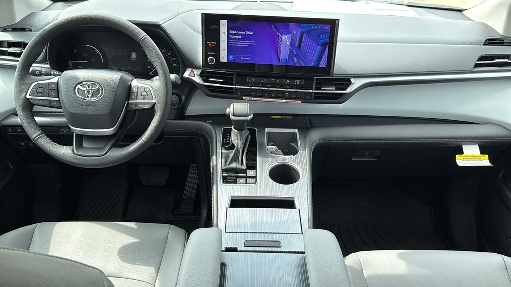 2026 Toyota Sienna XLE 8 Passenger