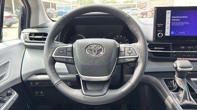 2026 Toyota Sienna XLE 8 Passenger