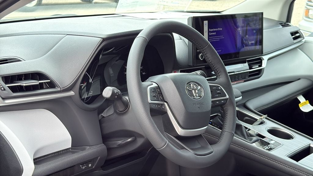 2026 Toyota Sienna XLE 8 Passenger
