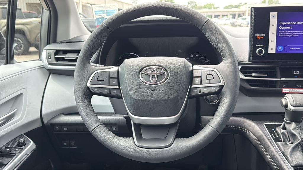 2026 Toyota Sienna XLE 8 Passenger